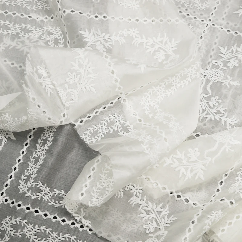 Holle Borduurbloemenstof Voor  - Summer Gauze Clothing recensie en prijs